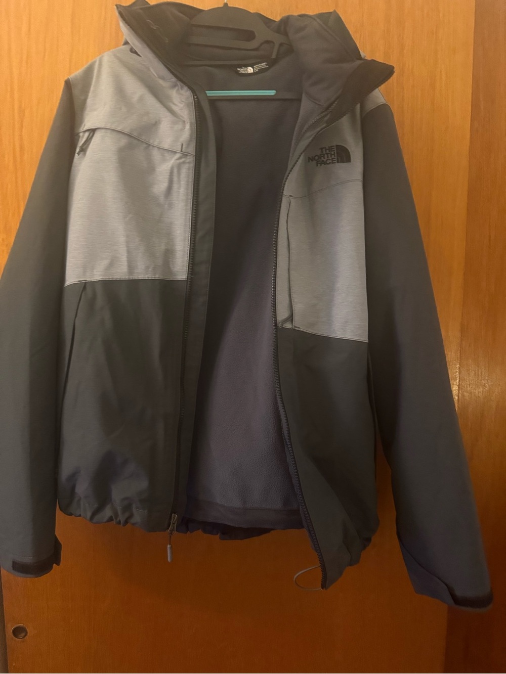 The North Face Men's Two-Tone Black & Gray Raincoat